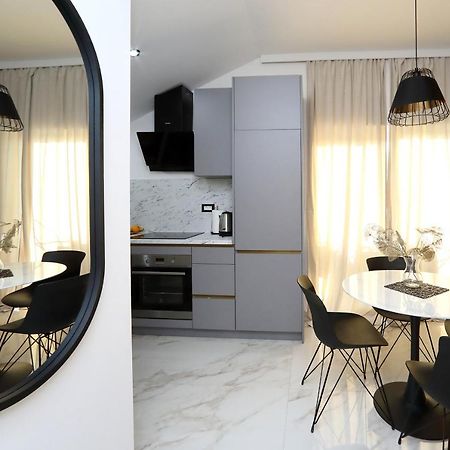 Luxury Apartments Monika Near The Sea With Private Parking Bibinje Exterior photo